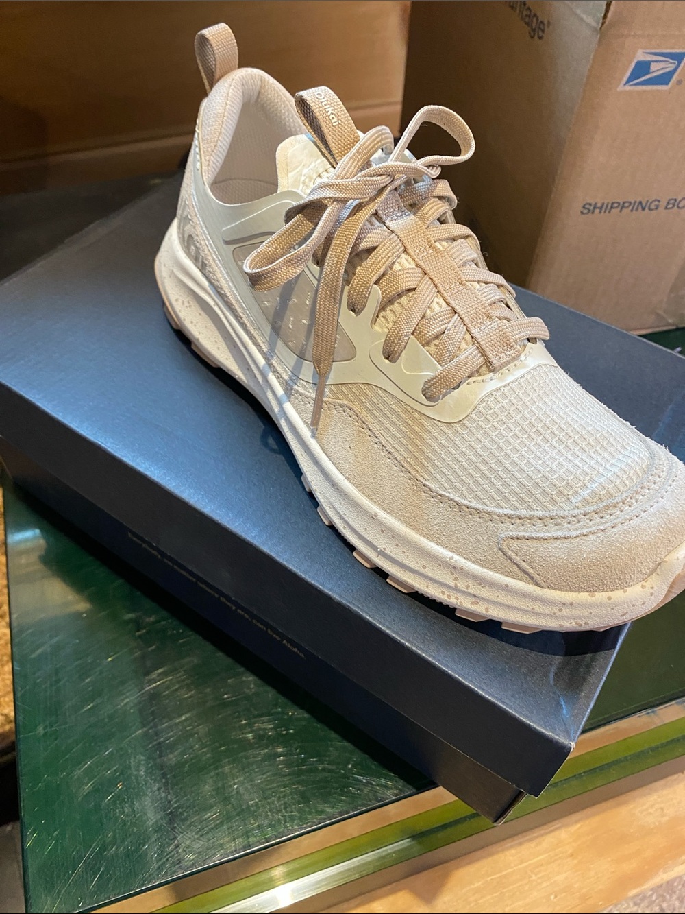 W’s Lightweight Breathable Running Sneakers - Beige